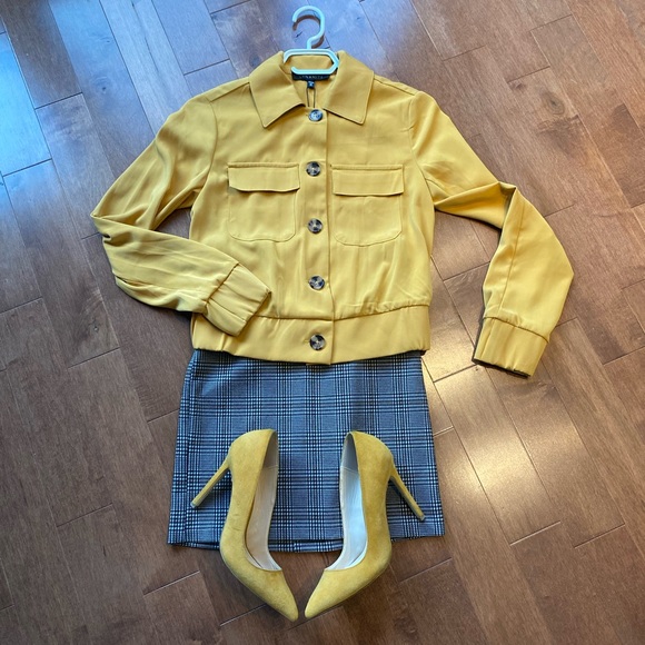 Dynamite Mustard cropped bomber jacket size XXS - Picture 2 of 11